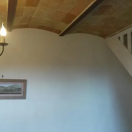 Piccola Annalisa Nyaraló Passaggio Di Assisi